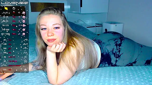 kitti kaattt online show from March 12, 2025, 3:57 am