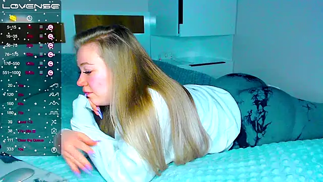 kitti kaattt online show from March 22, 2025, 4:24 am