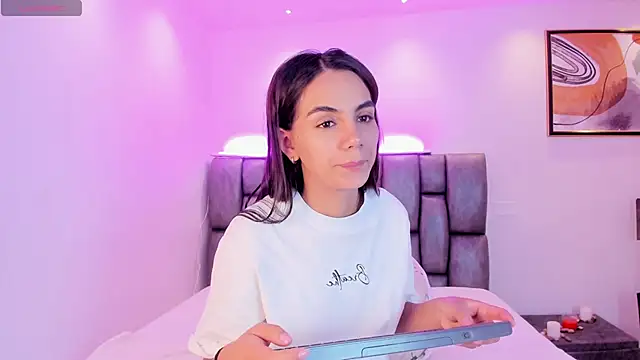 martina mancini online show from January 29, 2025, 11:41 am