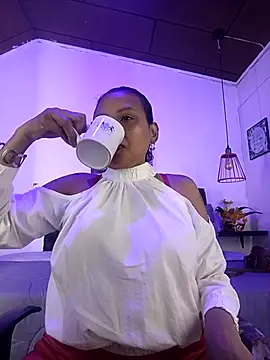 Dominik girl online show from September 18, 2025, 7:49 pm