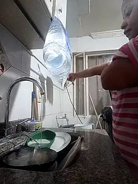 Dominik girl online show from April 9, 2026, 7:08 pm