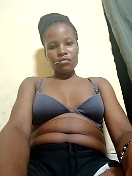 Snapshot of petite_babe chatting on February 22, 2026, 7:12 pm petite babe online show from February 22, 2026, 7:12 pm