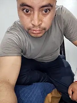 Potro23hotzen online show from September 14, 2025, 10:31 pm