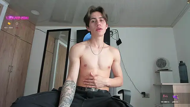 manucute 23  online show from December 13, 2024, 5:21 pm