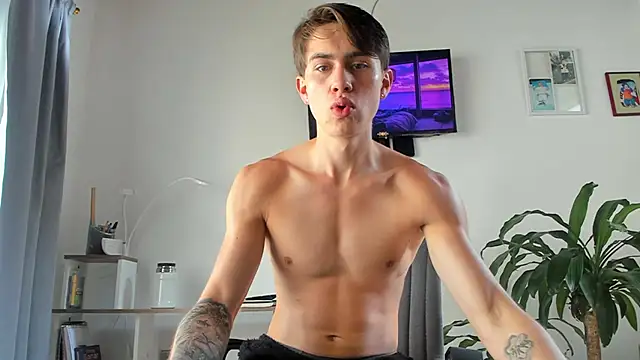 manucute 23  online show from September 14, 2025, 1:54 pm