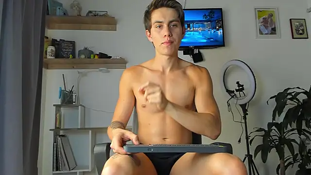 manucute 23  online show from November 26, 2025, 3:24 pm