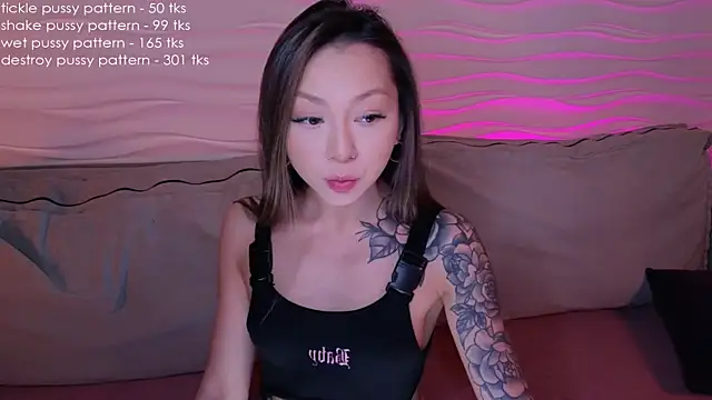 im casey online show from February 6, 2025, 7:24 am