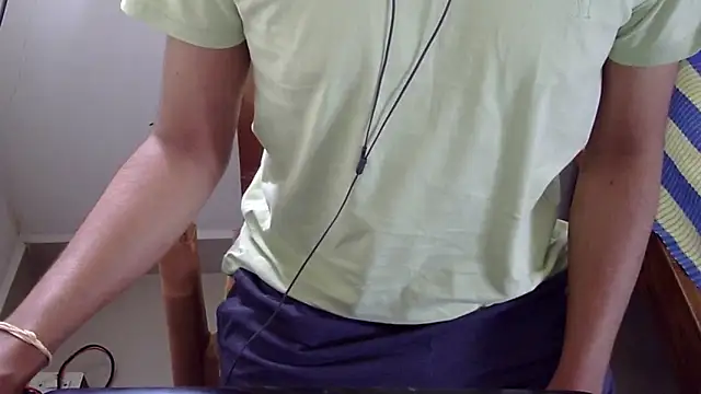 The SHY uncut online show from September 21, 2025, 6:37 am