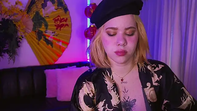 albaismynameX online show from October 28, 2025, 12:30 pm