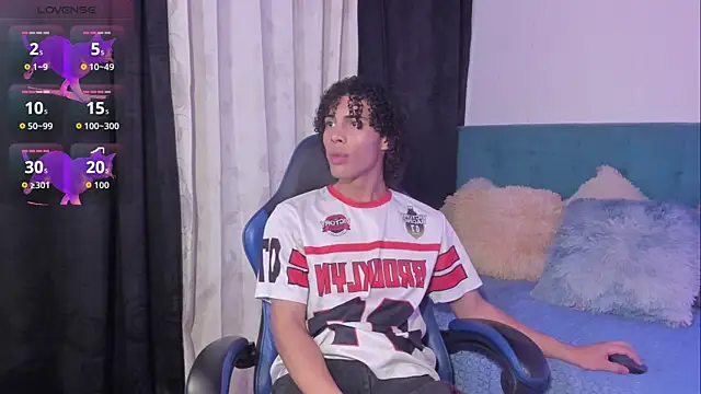 kleo helenos online show from December 16, 2025, 11:54 pm