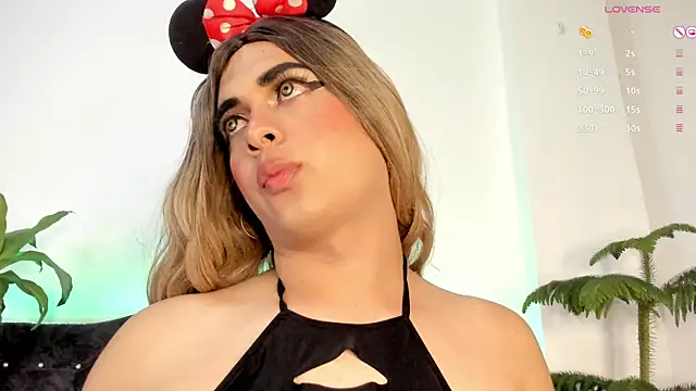 candy canne   online show from January 8, 2025, 8:18 pm