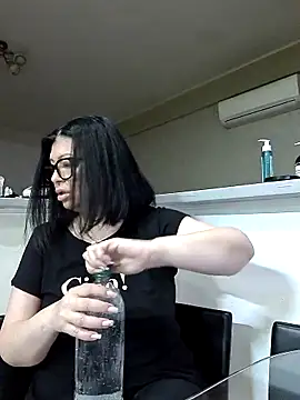 Milf Abigail online show from March 31, 2026, 1:18 am