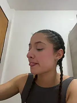 Snapshot of Alicia_ALICIA chatting on May 20, 2026, 10:49 pm Alicia ALICIA online show from May 20, 2026, 10:49 pm