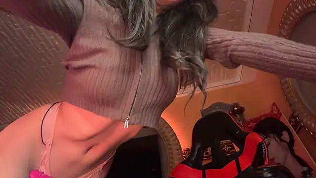 Snapshot of ORLA86 chatting on February 22, 2025, 2:28 am ORLA86 online show from February 22, 2025, 2:28 am