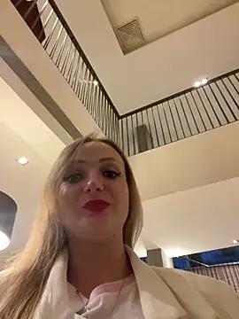 LadyTatiana Madam online show from February 1, 2025, 5:37 pm