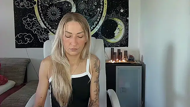 SexxyLiviaa online show from September 24, 2025, 5:55 am