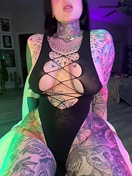 caseykey online show from February 1, 2025, 2:47 am