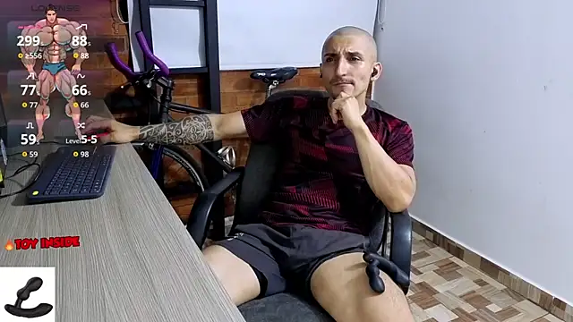 Marck Muscle online show from November 17, 2025, 11:21 pm