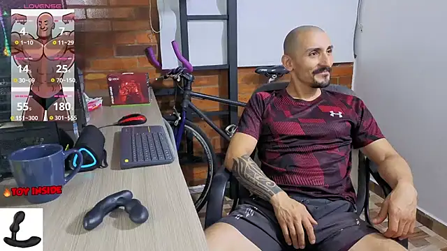 Marck Muscle online show from June 3, 2026, 11:43 pm