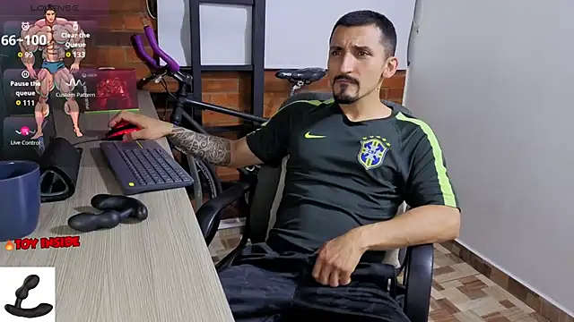 Snapshot of Marck_Muscle chatting on July 21, 2026, 1:19 am Marck Muscle online show from July 21, 2026, 1:19 am