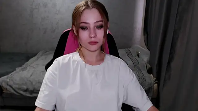Tessa Walker online show from July 30, 2026, 9:41 am