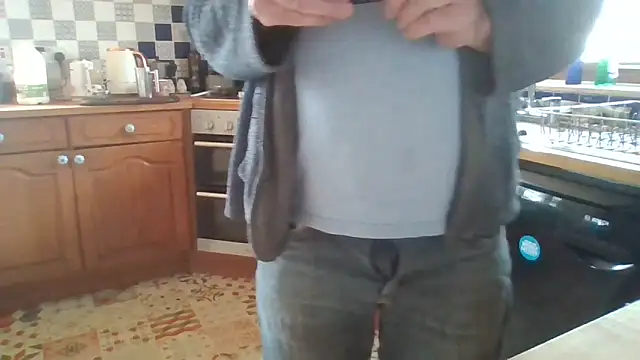 Snapshot of jakjak106 chatting on March 12, 2026, 9:04 am jakjak106 online show from March 12, 2026, 9:04 am