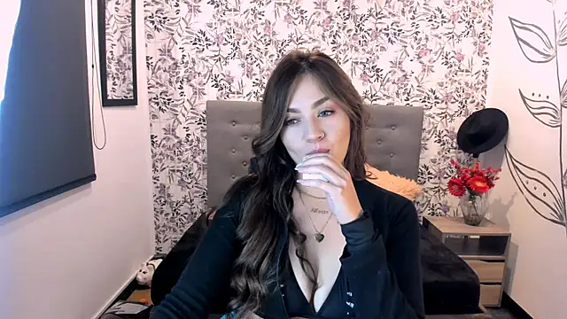 KataHot  online show from December 29, 2024, 1:56 am