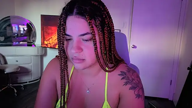 Snapshot of MelSaunders chatting on July 20, 2026, 12:14 am MelSaunders online show from July 20, 2026, 12:14 am