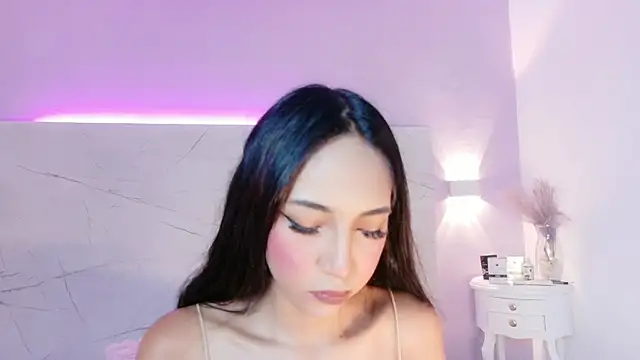 AbrilBrent online show from October 11, 2025, 7:56 pm