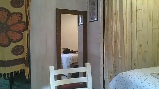 SweetyBabyDemon online show from May 19, 2026, 4:57 pm