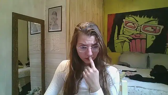 SweetyBabyDemon online show from June 3, 2026, 2:33 pm