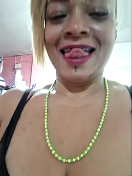 gatadeojosclaros online show from February 25, 2025, 5:08 am