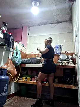 gatadeojosclaros online show from April 25, 2026, 1:52 am