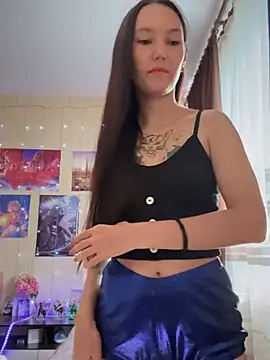Snapshot of Heart_Ass chatting on May 10, 2026, 5:56 am Heart Ass online show from May 10, 2026, 5:56 am
