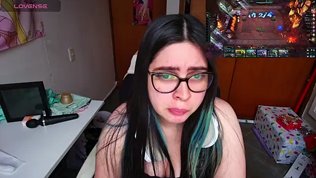 Vallolet Spencer online show from December 19, 2024, 10:10 pm