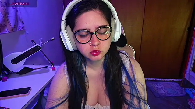 Vallolet Spencer online show from February 13, 2025, 11:47 pm