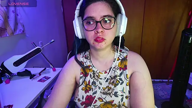 Vallolet Spencer online show from February 19, 2025, 11:14 pm