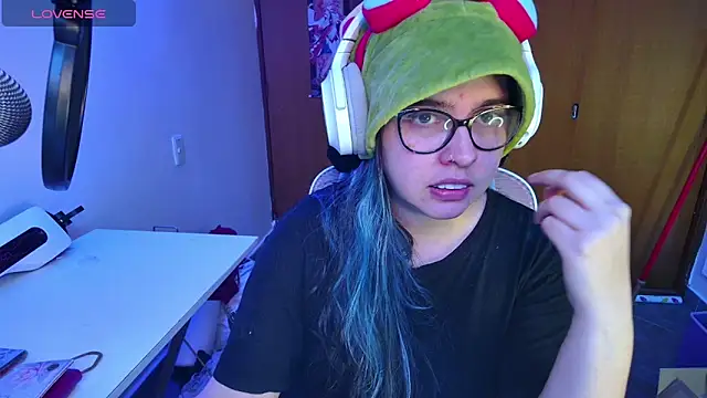 Vallolet Spencer online show from March 9, 2025, 10:52 pm