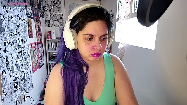 Vallolet Spencer online show from September 20, 2025, 10:00 pm