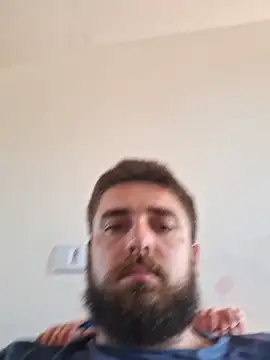 Dat1994 online show from February 3, 2025, 7:31 pm