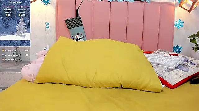 chelsyquinn online show from December 21, 2024, 7:35 am