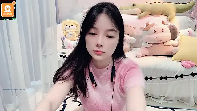 AKiKi711 online show from October 8, 2025, 4:21 am