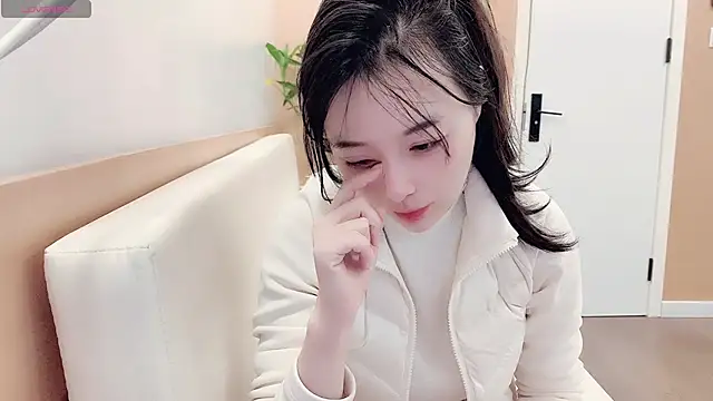 AKiKi711 online show from February 17, 2026, 4:53 am