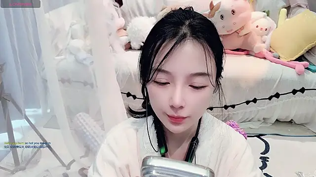 AKiKi711 online show from March 6, 2026, 5:04 am