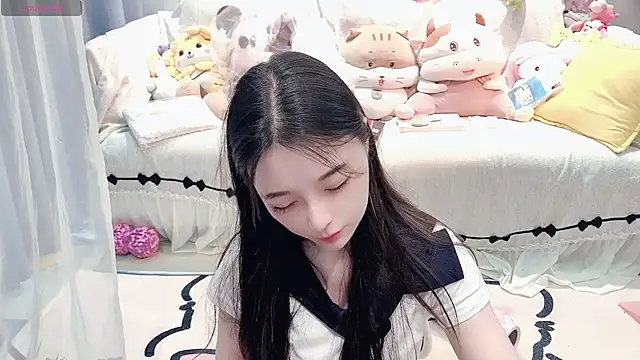 AKiKi711 online show from April 21, 2026, 4:52 am