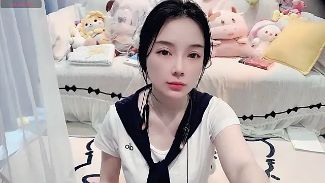 Snapshot of AKiKi711 chatting on April 24, 2026, 4:48 am AKiKi711 online show from April 24, 2026, 4:48 am
