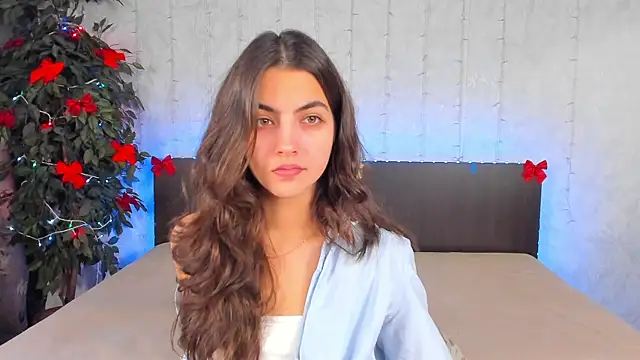 Milana Crystal  online show from December 30, 2024, 8:10 am