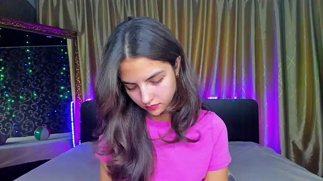 Milana Crystal  online show from September 21, 2025, 7:10 am