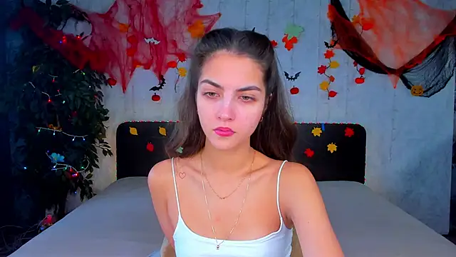 Milana Crystal  online show from October 31, 2025, 8:15 am