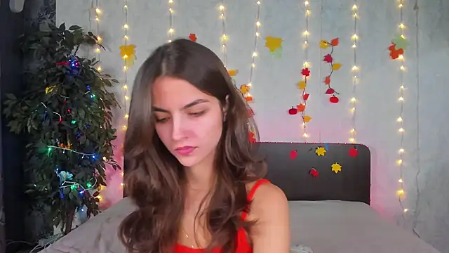 Milana Crystal  online show from November 29, 2025, 8:17 am